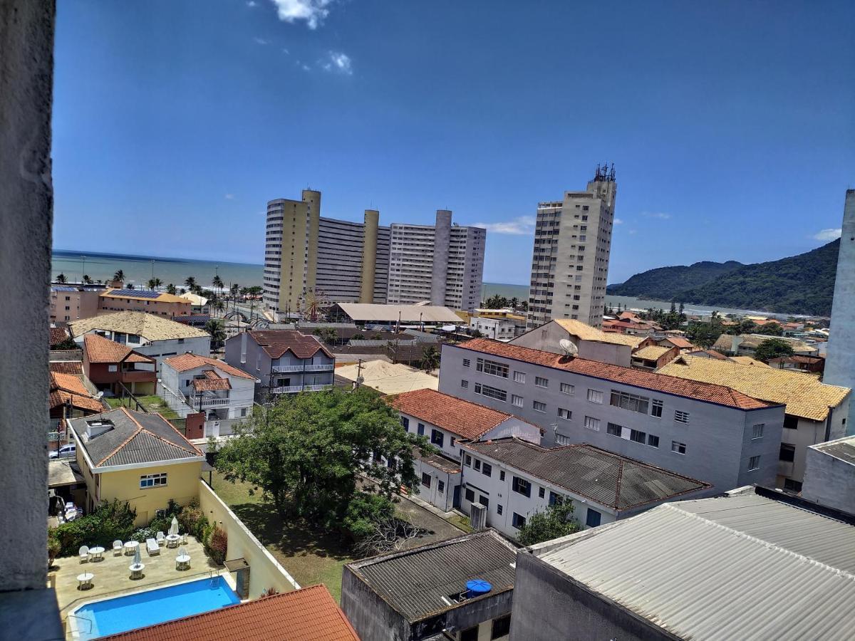 Apartamento inteiro em Peruíbe no centro, próx a praia Exterior foto