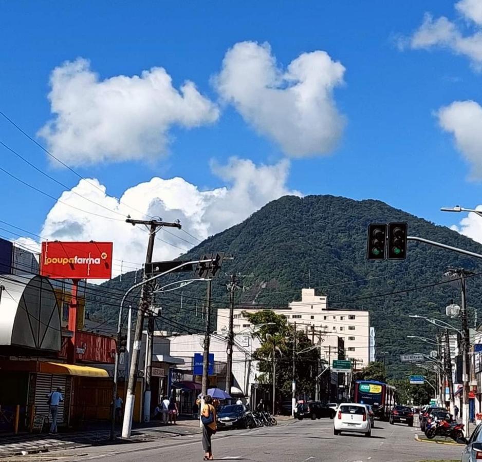 Apartamento inteiro em Peruíbe no centro, próx a praia Exterior foto